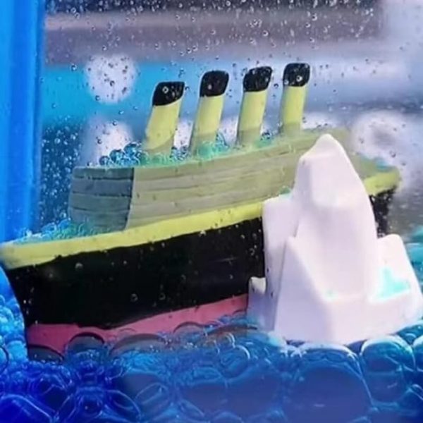 Titanic Cruise Iceberg Fluid Liquid Wave Toys | Moving Titanic Liquid Wave Cruise Ship,nautical Car Dashboard | Living Room | Office |